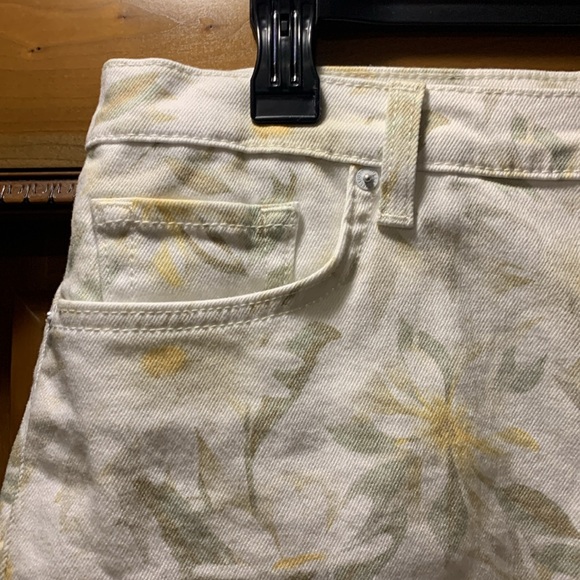 NWT Current/Elliott The Escapade High Waist Denim Cutoff Shorts Size 31 - Picture 7 of 13